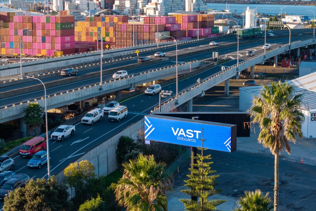 IB TO MOUNT (2)_vast_billboards_dooh_solutions_tauranga