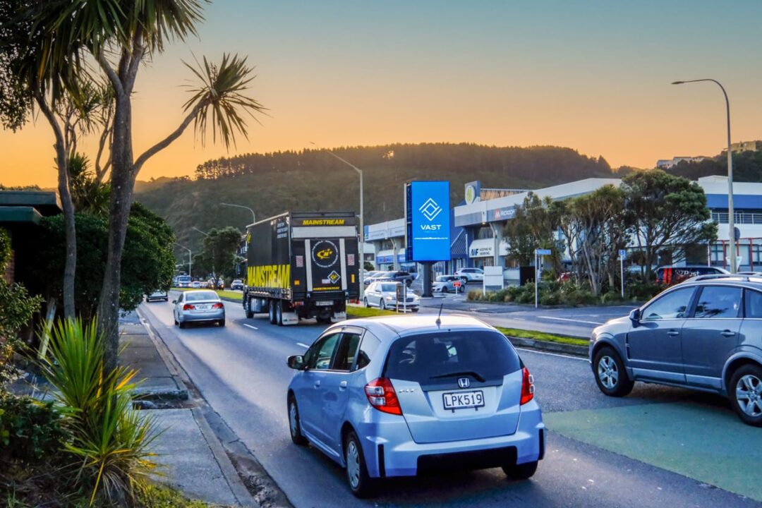 vast_billboards_pentone_lower_hutt_nz_outbound_2