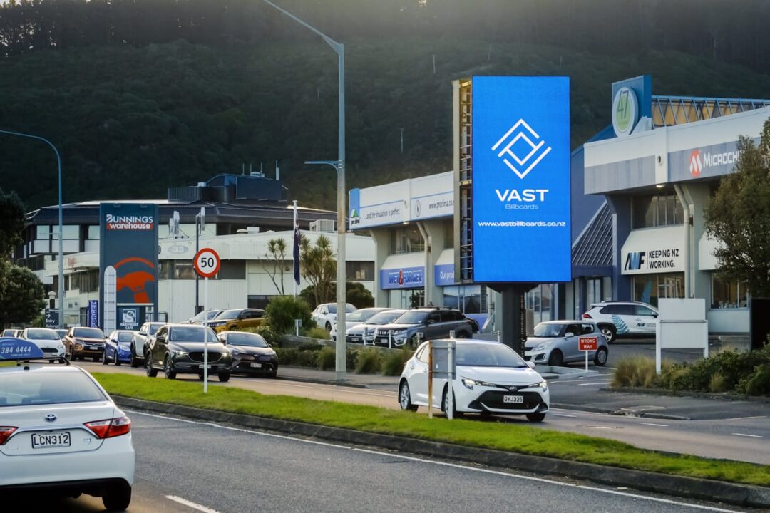 vast_billboards_pentone_lower_hutt_nz_outbound_5