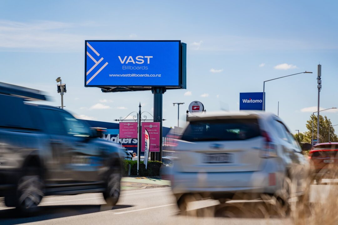 vast_billboards_advertising_305_cranford_street_st_albans_16.01.25_small_28