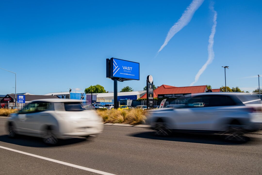 vast_billboards_advertising_305_cranford_street_st_albans_16.01.25_small_9