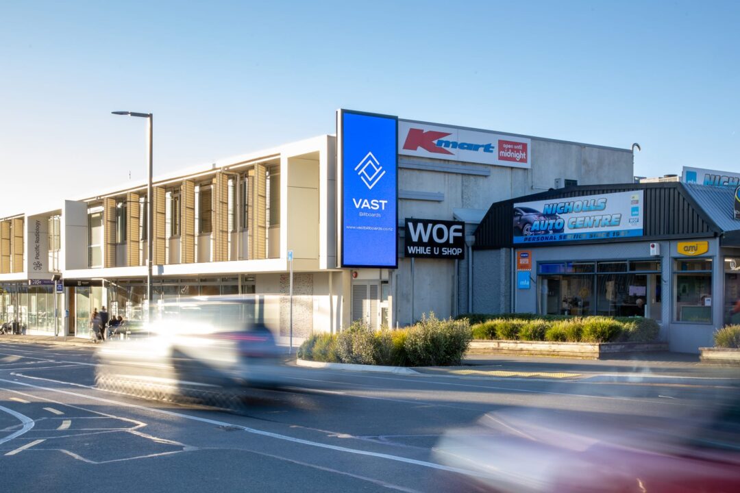 vast_billboards_queen_street_nelson_1