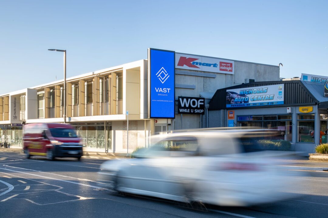 vast_billboards_queen_street_nelson_2