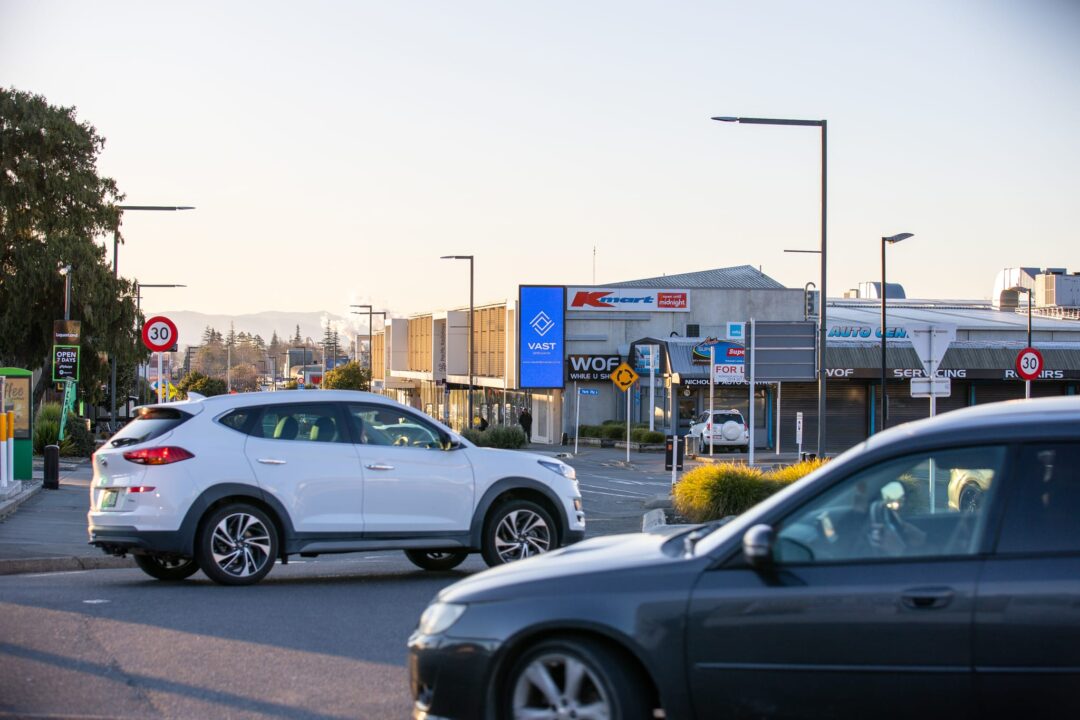 vast_billboards_queen_street_nelson_4
