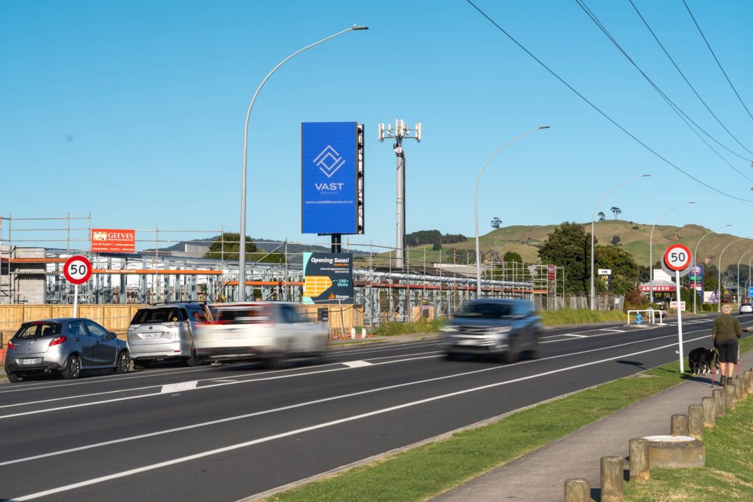 vast_billboards_dooh_solutions_papamoa_OB to Pap (2)