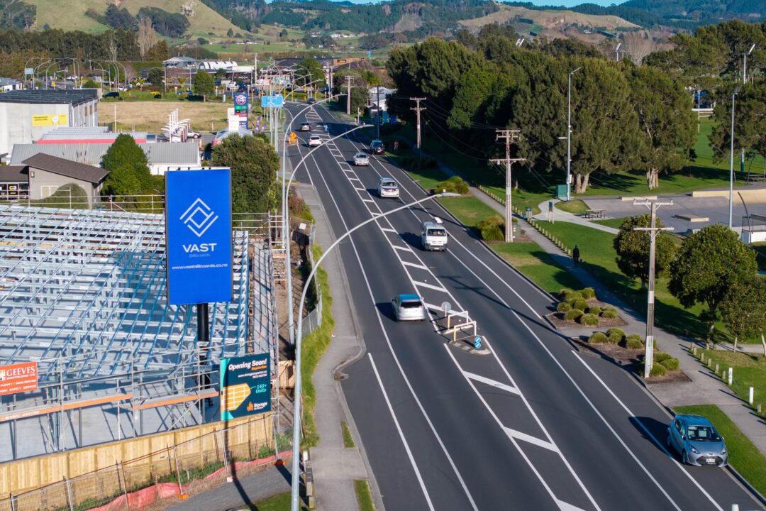 vast_billboards_dooh_solutions_papamoa_OB to Pap (4)
