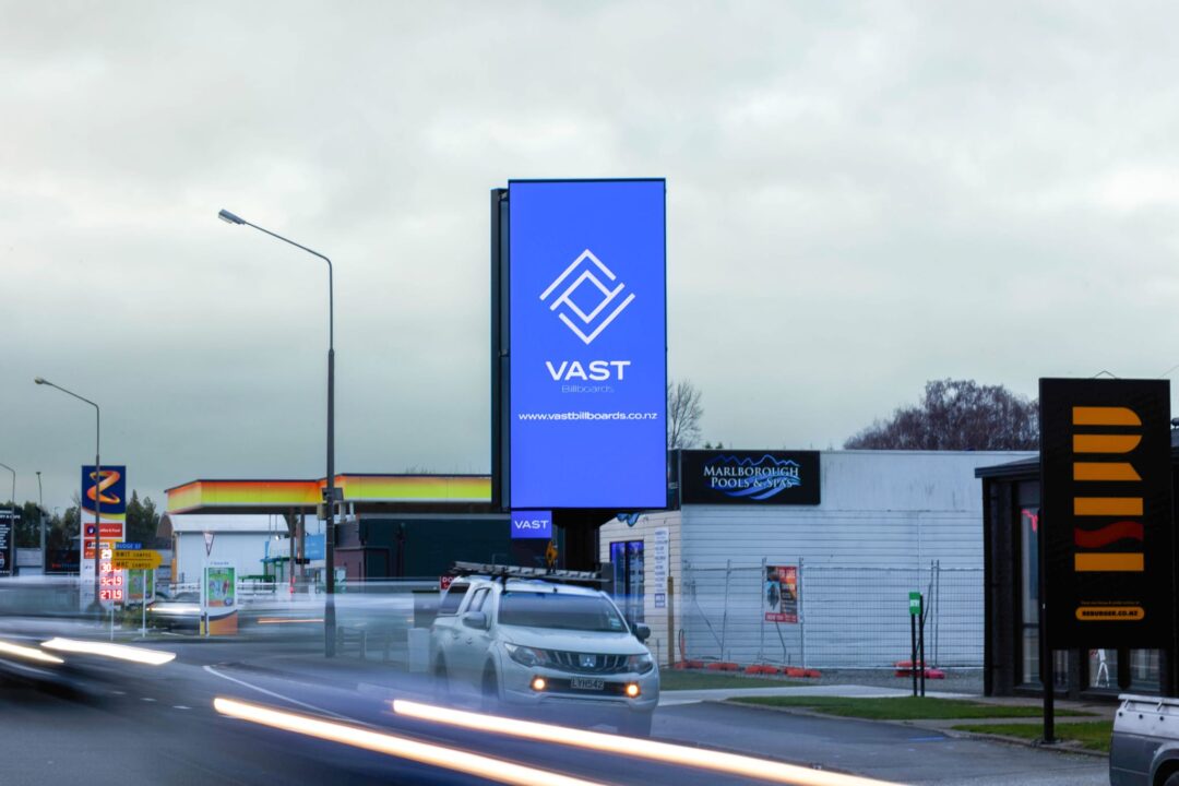 vast_billboards_grove_rd_blenheim_1