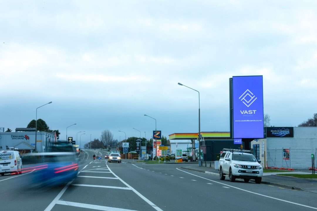 vast_billboards_grove_rd_blenheim_2