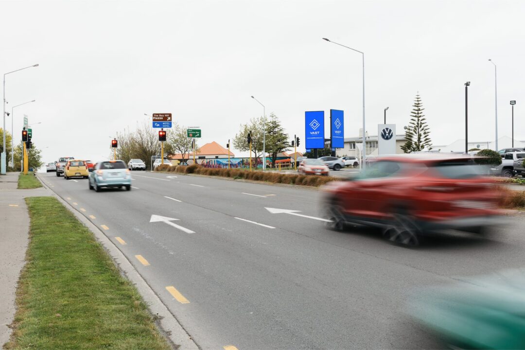 Caroline Bay 3_vast_billboards_digital_signage_dooh