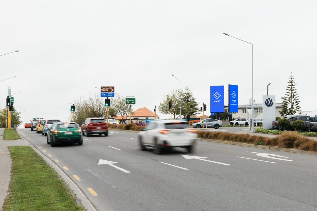 Caroline Bay 4_vast_billboards_digital_signage_dooh